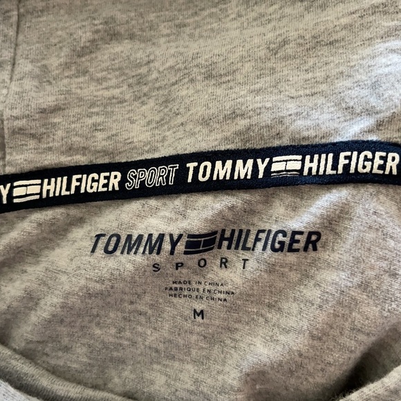 Tommy Hilfiger Long Sleeve Shirt Size M🥰🥰 - Picture 4 of 4